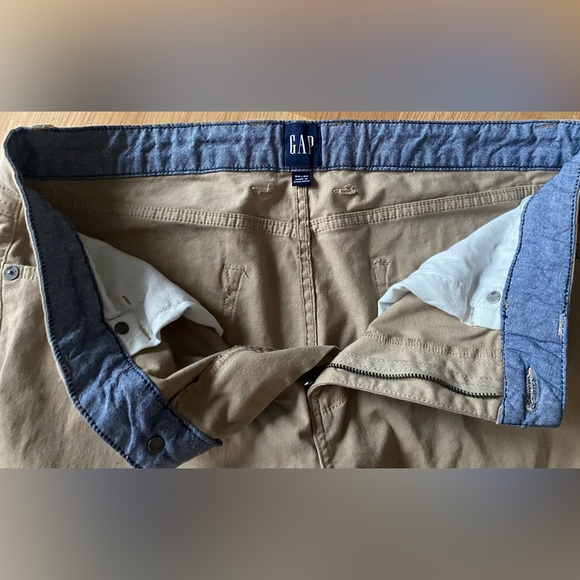 GAP Men Pants - Picture 2 of 5